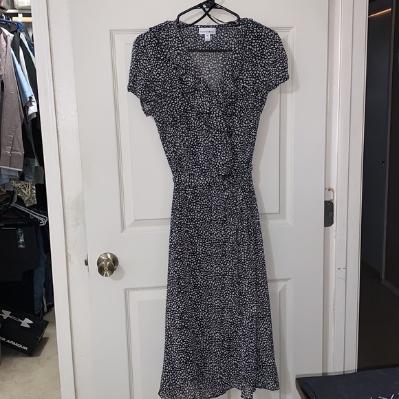 Dress - Picture 2 of 3